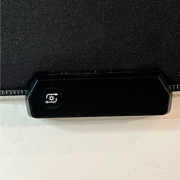 FSD-15 RGB Soft Cloth Mouse Pad with LED Lighting - Picture 3 of 6